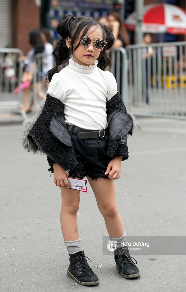 Street style ngày cuối VIFW: Trang Khiếu nổi bật nhất hội với set đồ đỏ rực rỡ - Ảnh 29.