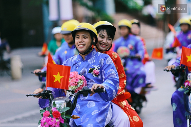Đo&agrave;n m&ocirc; t&ocirc; v&agrave; CSGT hộ tống 100 đ&ocirc;i uy&ecirc;n ương trong ng&agrave;y cưới tập thể ở S&agrave;i G&ograve;n - Ảnh 8.