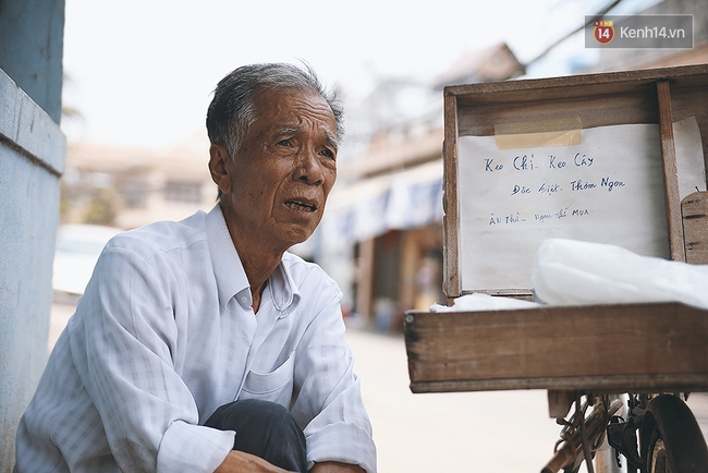 Ông già kẹo chỉ và dư vị của món ăn tuổi thơ ngỡ đã biến mất ở Sài Gòn - Ảnh 8.