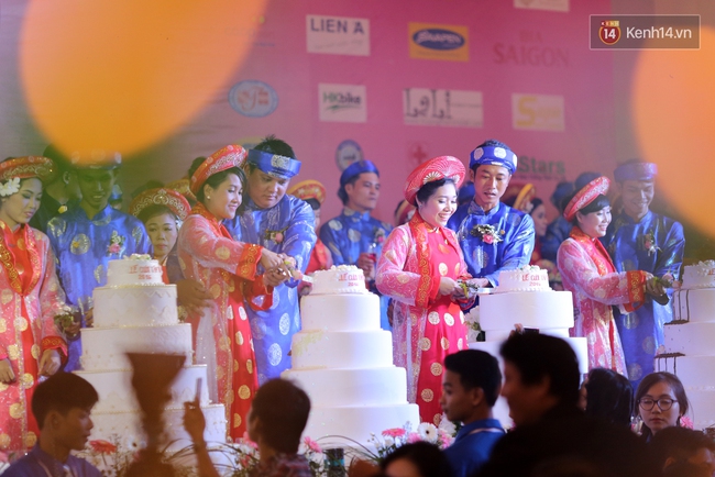 Đo&agrave;n m&ocirc; t&ocirc; v&agrave; CSGT hộ tống 100 đ&ocirc;i uy&ecirc;n ương trong ng&agrave;y cưới tập thể ở S&agrave;i G&ograve;n - Ảnh 13.