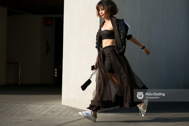Street style ng&agrave;y cuối của VIFW: mặc đẹp cũng phải c&oacute; hội c&oacute; phường - Ảnh 19.