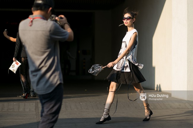Street style ng&agrave;y cuối của VIFW: mặc đẹp cũng phải c&oacute; hội c&oacute; phường - Ảnh 7.