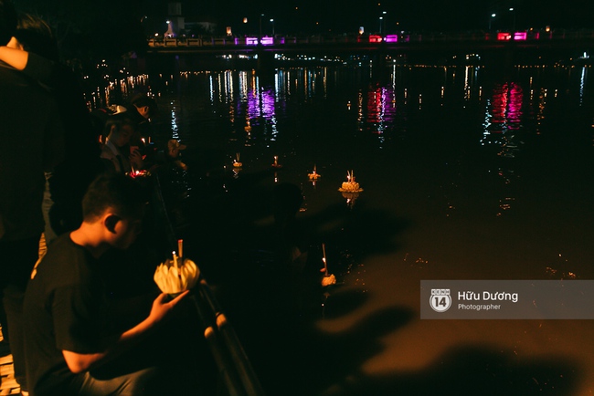 Có bạn nào đang ở Chiang Mai và vừa được ngắm hai lễ hội đèn trời tuyệt đẹp ở đây không? - Ảnh 10.