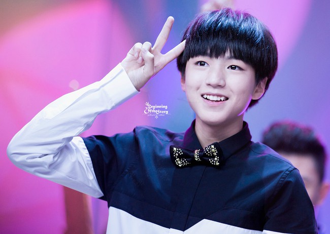 Vương Tuấn Khải (TFBoys): Từ cậu nhóc loắt choắt đến nam thần 17 tuổi - Ảnh 10.