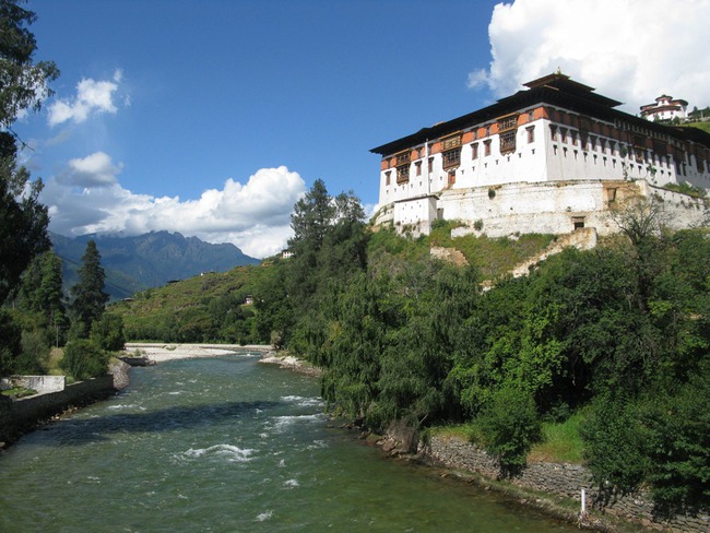 Bài diễn thuyết gây chấn động của thủ tướng Bhutan - quốc gia hạnh phúc nhất thế giới - Ảnh 8.