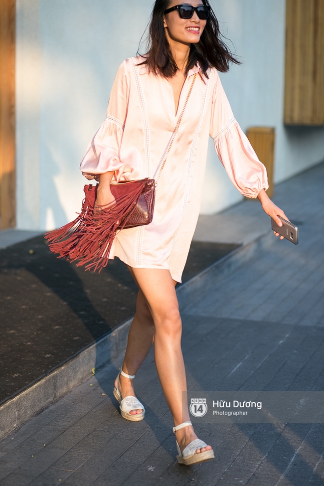 Street style ng&agrave;y cuối của VIFW: mặc đẹp cũng phải c&oacute; hội c&oacute; phường - Ảnh 5.