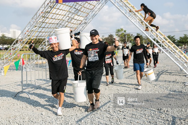 Một ng&agrave;y đ&uacute;ng nghĩa lăn l&ecirc; b&ograve; trườn của h&agrave;ng trăm giới trẻ SG - Ảnh 5.