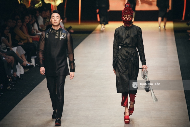 Ngày 1 Vietnam Internation Fashion Week: Các NTK đã chiêu đãi người xem những gì? - Ảnh 6.