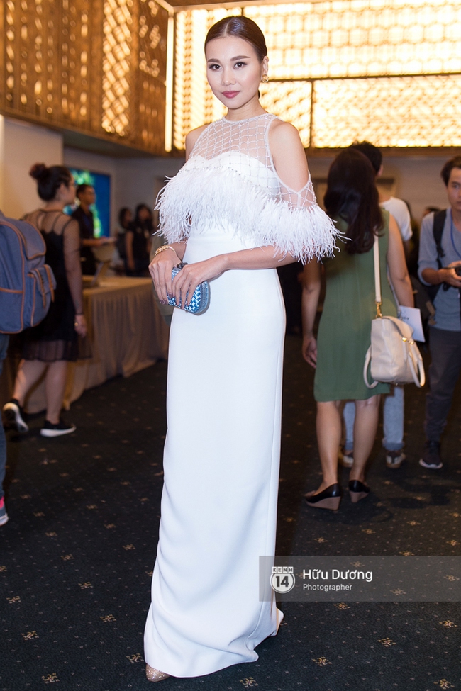 Elle Style Award: Ngọc Trinh mặc như đi diễn, Phạm Hương khác lạ với tóc mới - Ảnh 9.