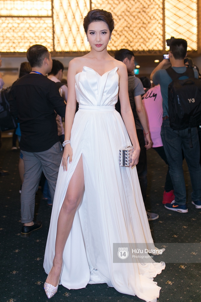 Elle Style Award: Ngọc Trinh mặc như đi diễn, Phạm Hương khác lạ với tóc mới - Ảnh 6.
