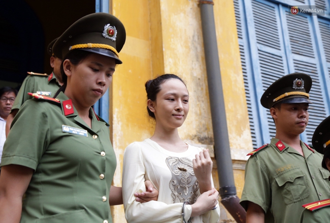 Luật sư bào chữa cho hoa hậu: Hợp đồng tình ái là tình tiết quan trọng để Nga được minh oan - Ảnh 1.