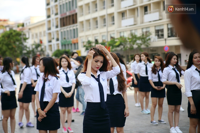 50 nữ sinh Học viện Hàng không nhảy flashmob ở phố đi bộ Nguyễn Huệ - Ảnh 10.