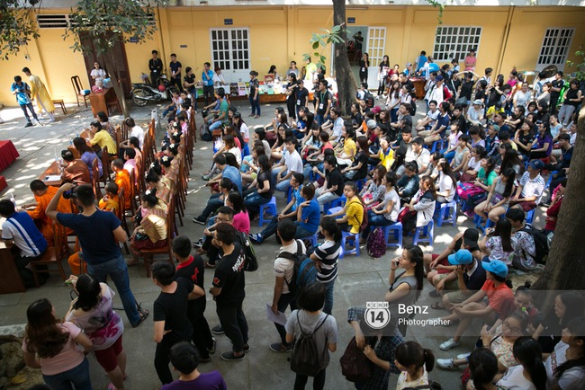 Giới trẻ Sài Gòn đã có một ngày hội té nước siêu vui không kém gì ở Thái  - Ảnh 1.