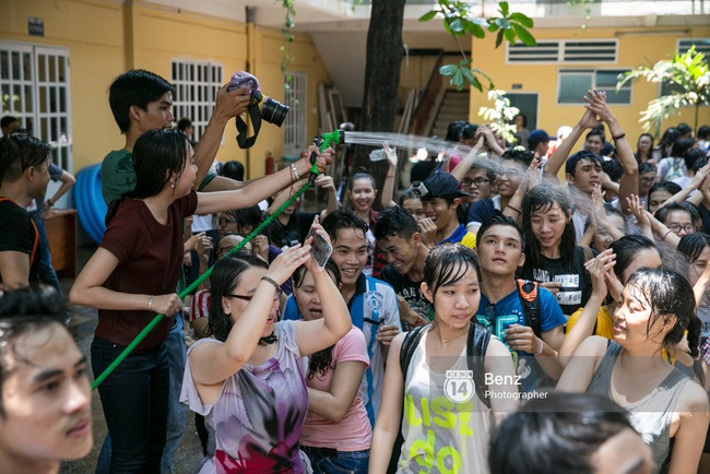 Giới trẻ Sài Gòn đã có một ngày hội té nước siêu vui không kém gì ở Thái  - Ảnh 21.
