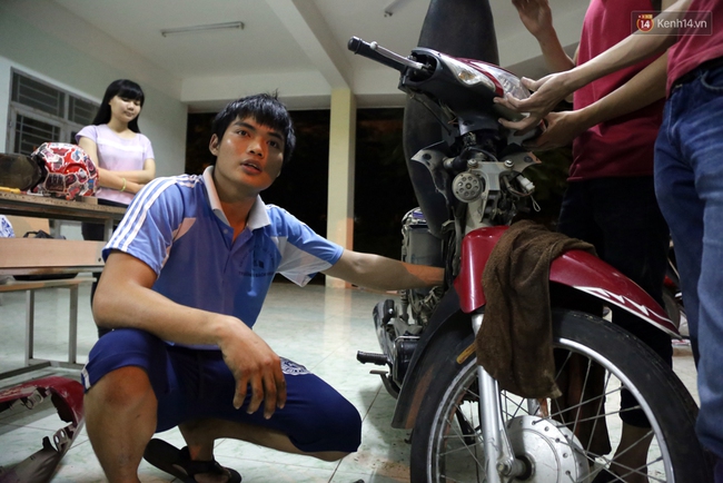 Những chàng sinh viên sửa xe máy, chỉ lấy hộp cơm cực đáng yêu ở ĐH Quốc gia TP. HCM - Ảnh 3.