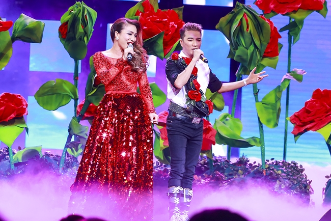 Kh&aacute;n giả H&agrave; Nội m&atilde;n nh&atilde;n với đ&ecirc;m liveshow ho&agrave;nh tr&aacute;ng v&agrave; lấp l&aacute;nh của Đ&agrave;m Vĩnh Hưng - Ảnh 21.