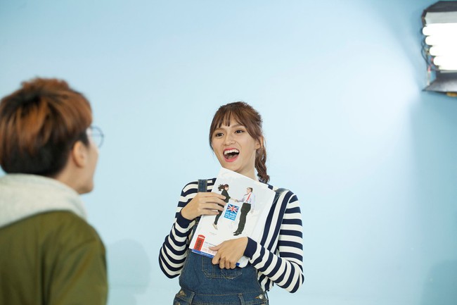 Hương Giang Idol l&agrave;m c&ocirc; gi&aacute;o thực tập, phải l&ograve;ng nam học sinh lạnh l&ugrave;ng - Ảnh 9.