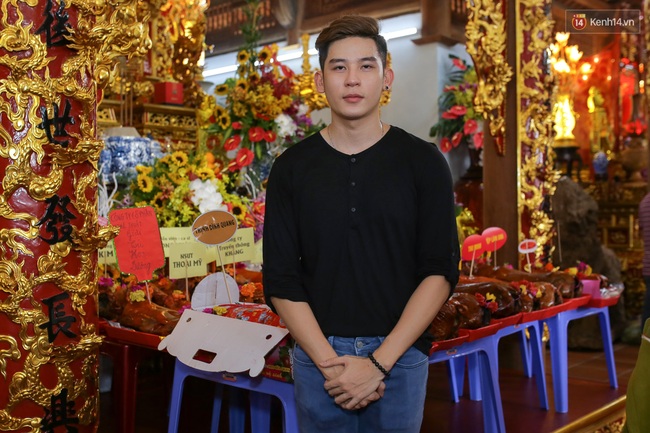 Các nghệ sĩ Việt đến thăm đền thờ Tổ trị giá 100 tỷ của Hoài Linh - Ảnh 22.