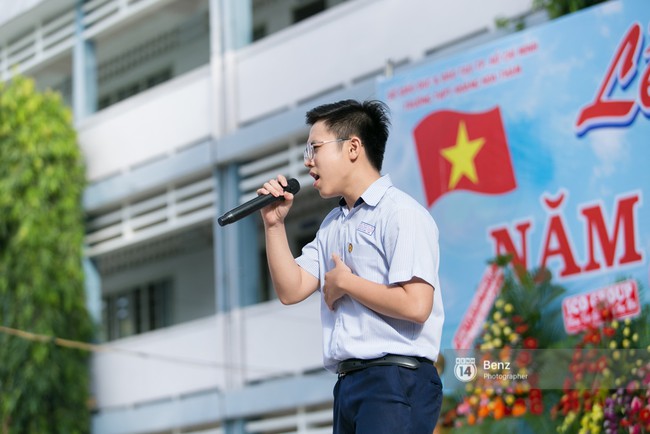 Học sinh H&agrave; Nội v&agrave; S&agrave;i G&ograve;n cực h&agrave;o hứng trong ng&agrave;y khai giảng - Ảnh 38.