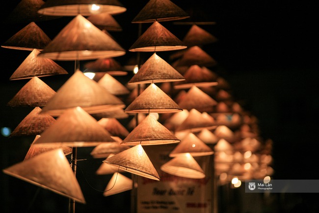Hà Nội đẹp lung linh với hàng ngàn chiếc nón lá thắp sáng trong Festival Áo dài 2016 - Ảnh 6.