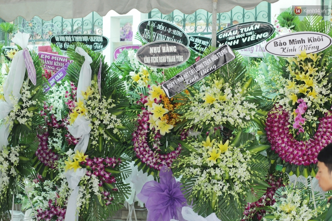 Thành Lộc, Hữu Châu và đồng nghiệp xúc động viếng tang lễ NSND Thanh Tòng - Ảnh 21.