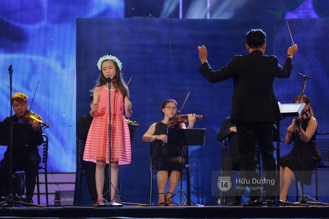 Got Talent: Gi&aacute;m khảo l&uacute;ng t&uacute;ng khi phải loại c&ocirc; Th&uacute;y b&igrave;nh tĩnh sống - Ảnh 15.