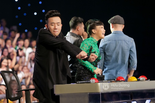 Got Talent: Giám khảo lúng túng khi phải loại cô Thúy bình tĩnh sống - Ảnh 20.