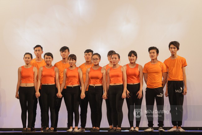 Got Talent: Gi&aacute;m khảo l&uacute;ng t&uacute;ng khi phải loại c&ocirc; Th&uacute;y b&igrave;nh tĩnh sống - Ảnh 28.