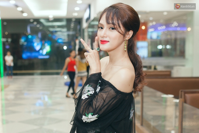 44 Q&A: Hương Giang Idol sẽ vỗ tay nếu gặp tên biến thái tụt quần trước mặt - Ảnh 20.