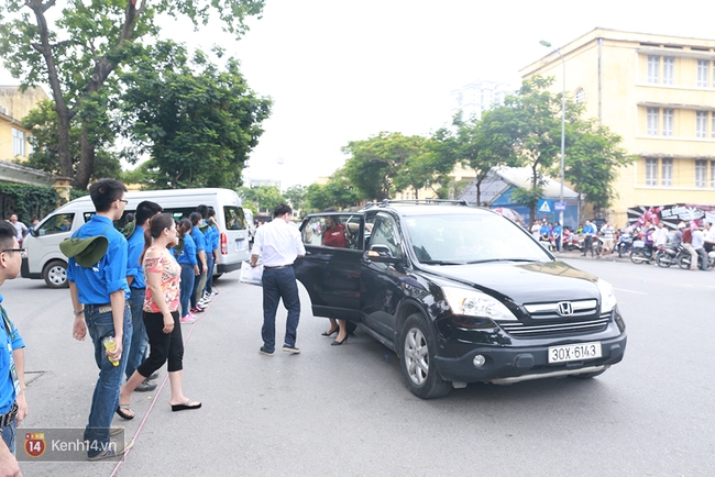 Thí sinh khắp cả nước bước vào ngày thi thứ 2 với môn Văn - Ảnh 3.