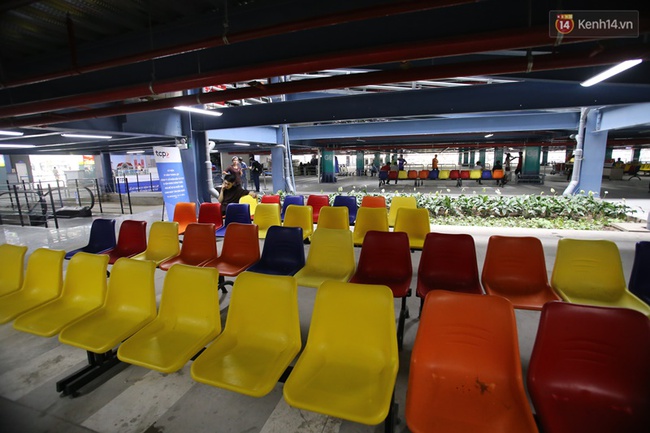 Cận cảnh nhà xe 550 tỷ với 7 tầng và khu thương mại sầm uất ở sân bay Tân Sơn Nhất - Ảnh 14.
