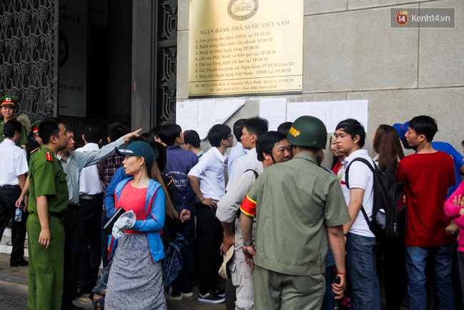 Vượt g&acirc;̀n 200km l&ecirc;n Sài Gòn mua tờ ti&ecirc;̀n 100 đ&ocirc;̀ng nhưng v&acirc;̃n v&ecirc;̀ tay kh&ocirc;ng - Ảnh 2.