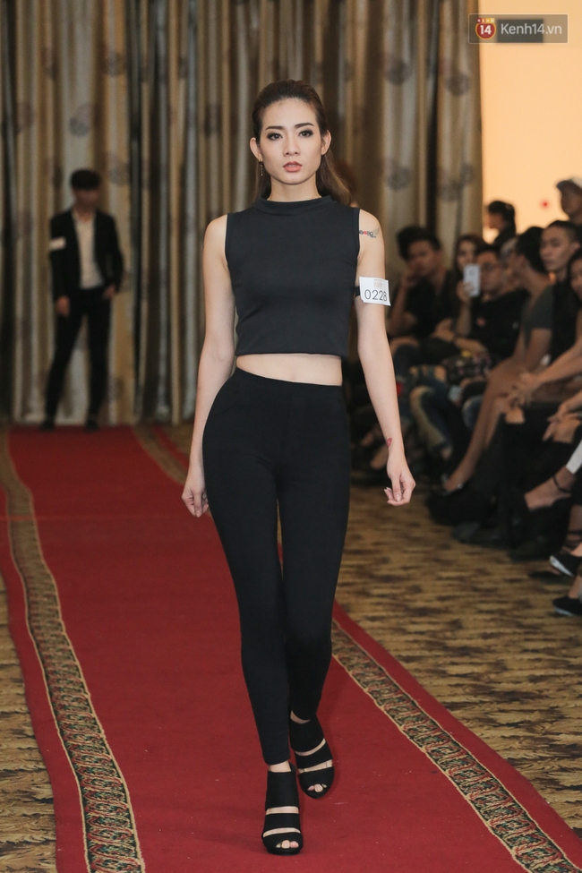 Mẫu lưỡng tính, mẫu chuyển giới nổi bật tại buổi casting cho Vietnam International Fashion Week - Ảnh 21.