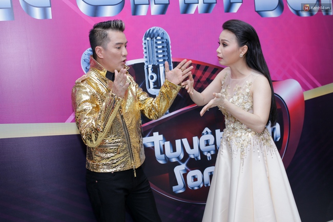 Noo Phước Thịnh tươi r&oacute;i, tự tin l&agrave;m HLV b&ecirc;n c&aacute;c d&agrave;n sao gạo cội - Ảnh 16.