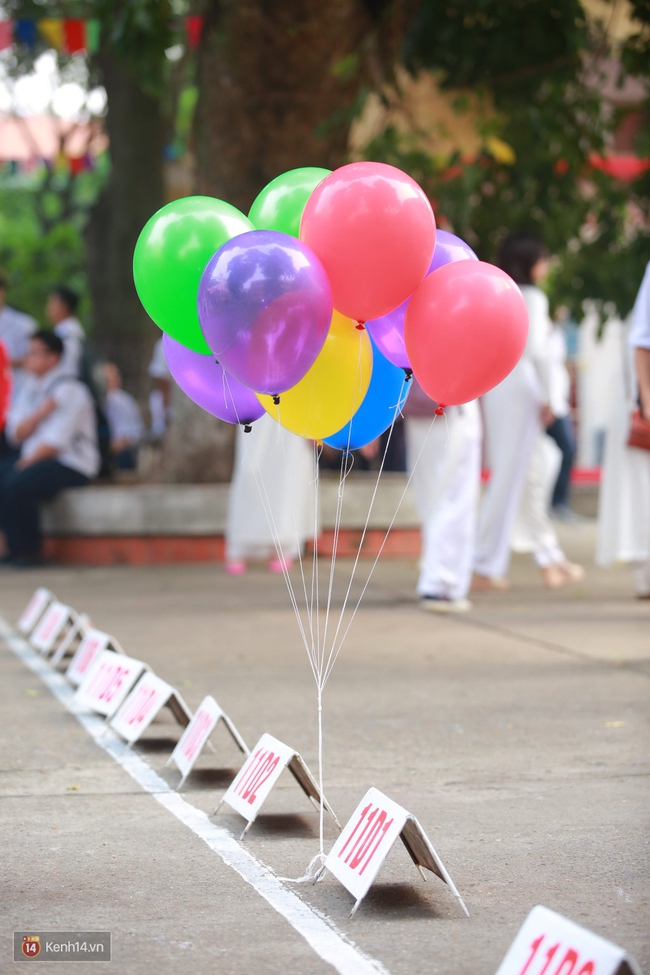 Học sinh H&agrave; Nội v&agrave; S&agrave;i G&ograve;n cực h&agrave;o hứng trong ng&agrave;y khai giảng - Ảnh 5.