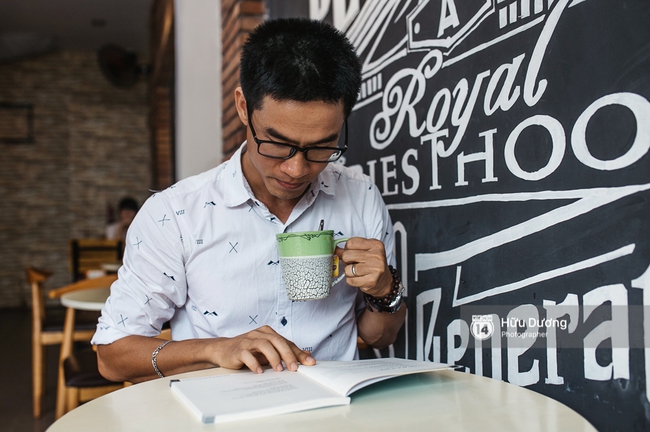 Nh&agrave; thơ Nguyễn Phong Việt: Y&ecirc;u đ&atilde; đủ để hiểu cuối c&ugrave;ng cũng chỉ c&ograve;n c&oacute; gia đ&igrave;nh l&agrave; điều qu&yacute; gi&aacute; nhất! - Ảnh 11.