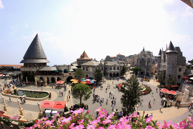 Kỳ nghỉ lễ n&agrave;y, h&atilde;y đến check in tại thi&ecirc;n đường hoa B&agrave; N&agrave; Hills - Ảnh 7.