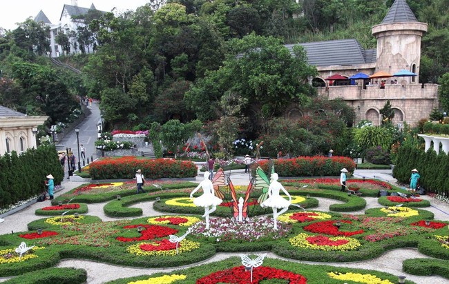 Kỳ nghỉ lễ n&agrave;y, h&atilde;y đến check in tại thi&ecirc;n đường hoa B&agrave; N&agrave; Hills - Ảnh 9.