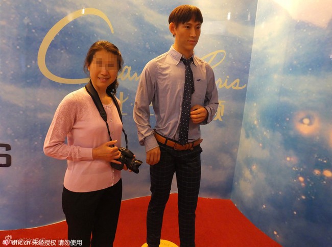 Lại cười ngất với loạt tượng s&aacute;p xấu ph&aacute;t hoảng của c&aacute;c ng&ocirc;i sao - Ảnh 1.