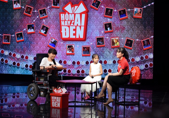 H&ocirc;m nay ai đến? &ndash; Hơn cả một m&oacute;n qu&agrave; - Ảnh 3.
