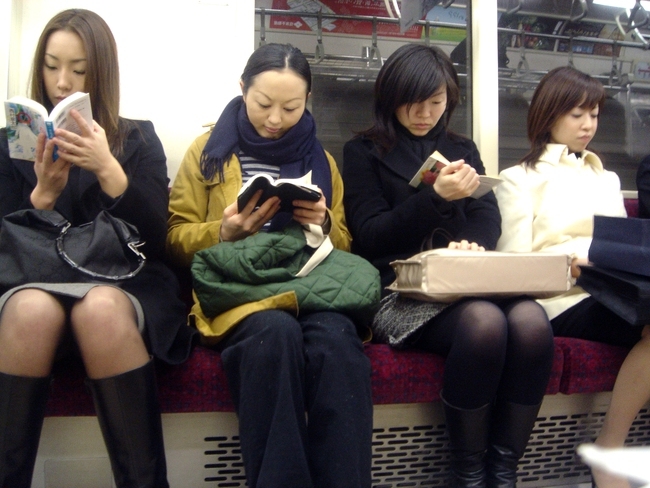 3 lý do vì sao người Nhật không sử dụng điện thoại di động khi đi tàu điện ngầm - Ảnh 3.