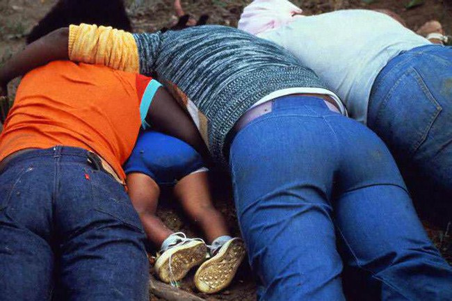 Vụ thảm s&aacute;t kinh ho&agrave;ng tại Jonestown: Gần 1,000 người uống thuốc độc, tự s&aacute;t tập thể - Ảnh 6.