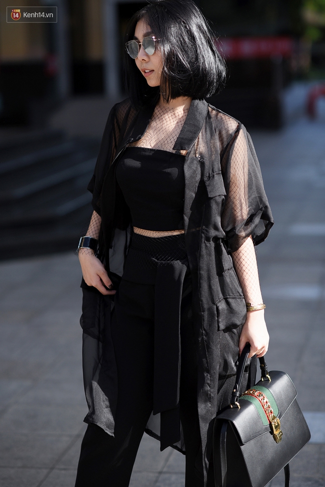 Street style giới trẻ: H&agrave; Nội ph&aacute; c&aacute;ch, &aacute;p đảo S&agrave;i G&ograve;n hiền l&agrave;nh đến bất ngờ - Ảnh 8.