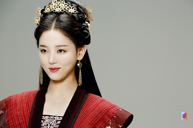 Diễn vi&ecirc;n lạ mặt đ&aacute;nh bật loạt đ&agrave;n chị đ&igrave;nh đ&aacute;m trong Top 10 nữ diễn vi&ecirc;n sexy nhất H&agrave;n Quốc - Ảnh 21.