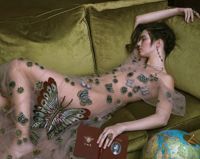Vogue lại nhận đủ gạch x&acirc;y nh&agrave; v&igrave; để Kendall Jenner l&ecirc;n b&igrave;a th&aacute;ng 9 - Ảnh 10.