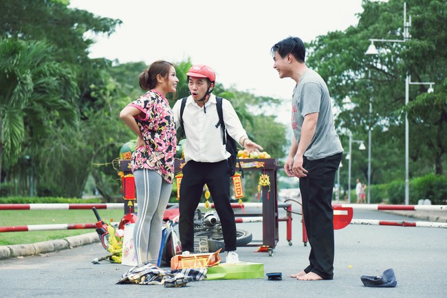 Hồ Ngọc H&agrave; lần đầu đ&oacute;ng vai h&agrave;i c&ugrave;ng Hari Won, Phở Đặc Biệt trong phim ngắn Tết - Ảnh 5.