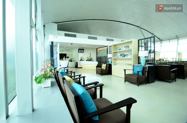 Cận cảnh ph&ograve;ng chờ mới 4 sao cho kh&aacute;ch hạng thương gia ở s&acirc;n bay T&acirc;n Sơn Nhất - Ảnh 4.