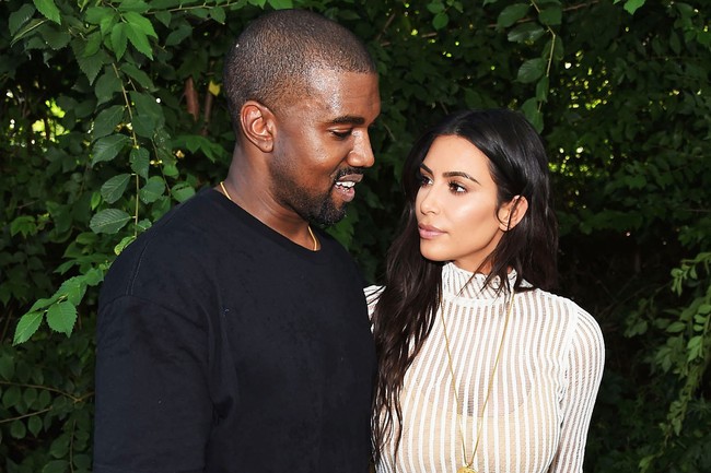 Kim Kardashian bị bệnh nặng và sự thật về tin đồn cô ly hôn Kanye West - Ảnh 2.