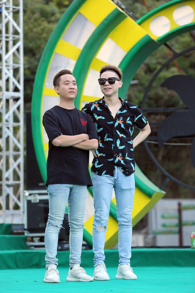 Diễn &ldquo;vợ chồng&rdquo;, Ho&agrave;ng T&ocirc;n - Justa Tee &ldquo;&aacute;p đảo&rdquo; trai đẹp Soobin, Trịnh Thăng B&igrave;nh - Ảnh 10.