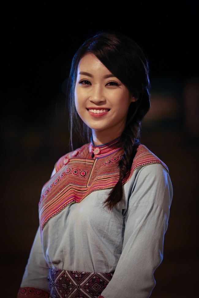 Hoa hậu Mỹ Linh lần đầu lấn sân làm MC Truyền hình - Ảnh 4.